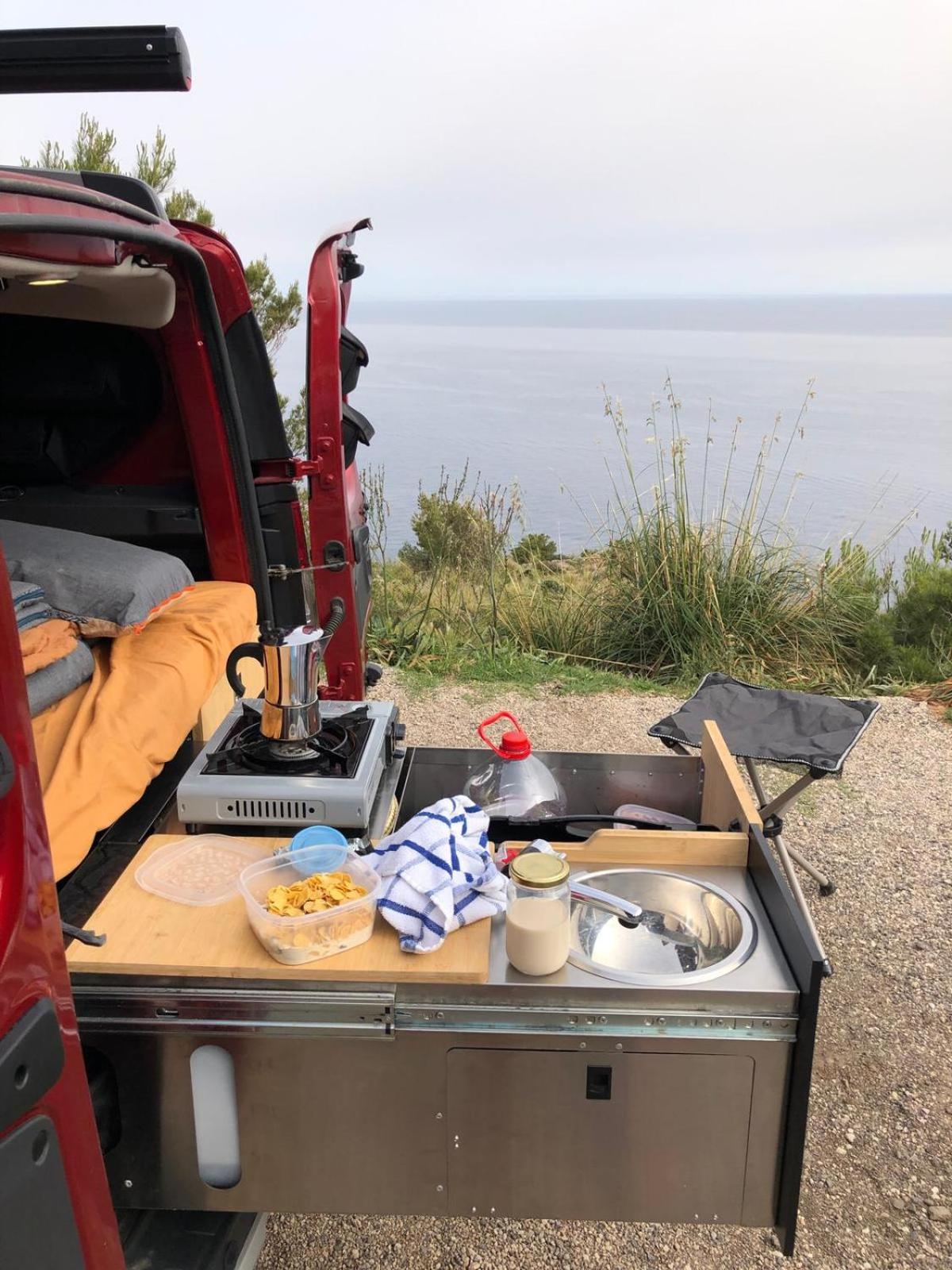 מלון פלמה דה מיורקה Dacia Dokker Camperiz מראה חיצוני תמונה