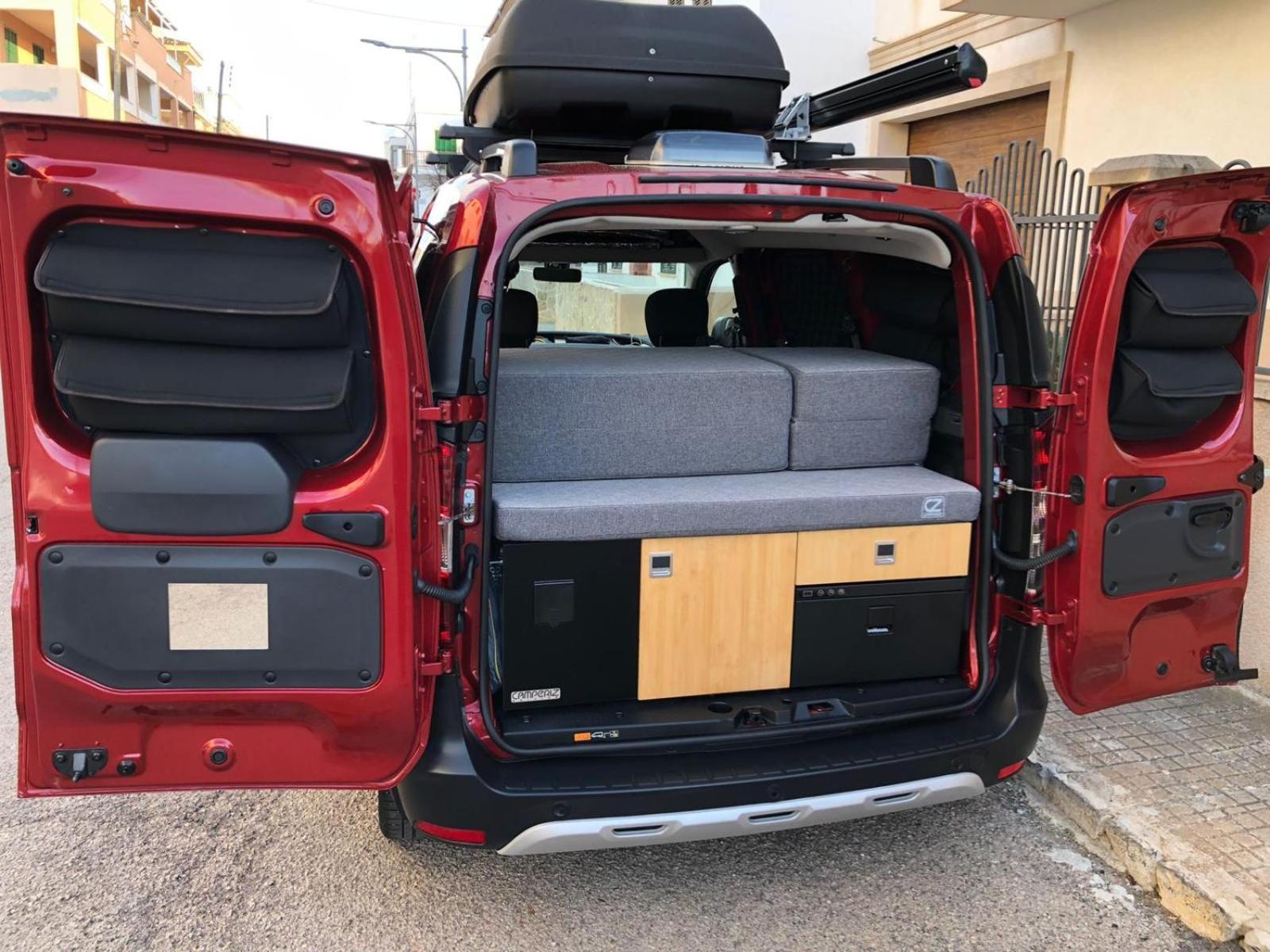 מלון פלמה דה מיורקה Dacia Dokker Camperiz מראה חיצוני תמונה